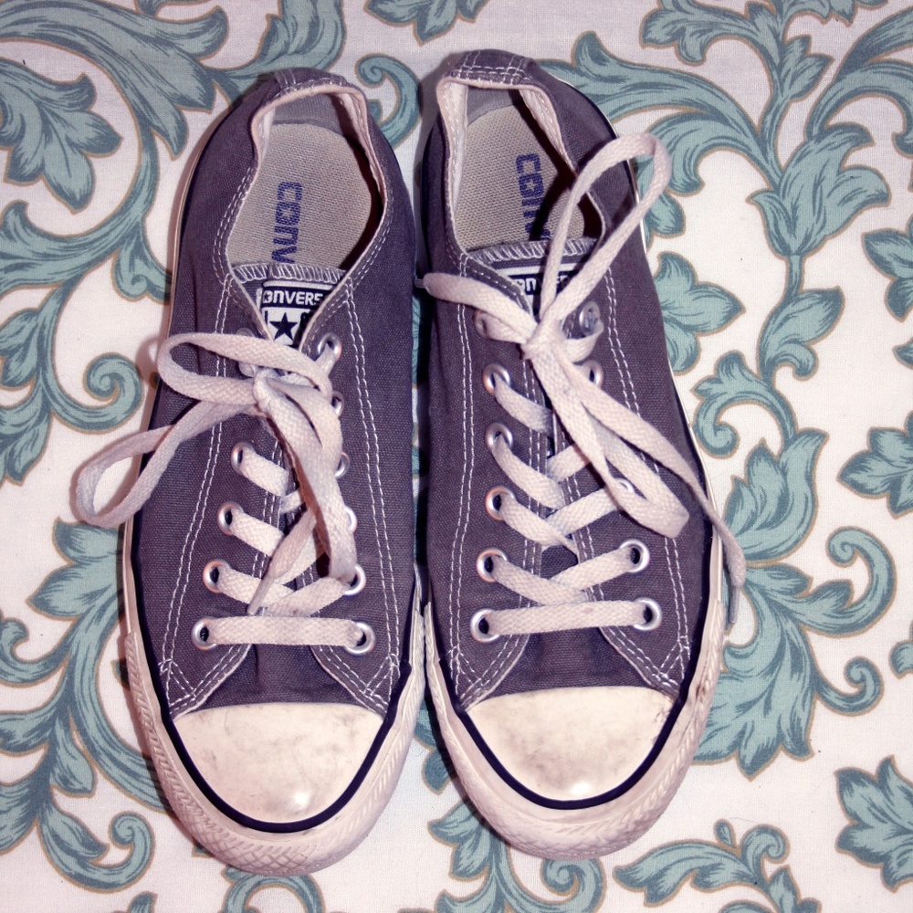 Grey Converse All Stars sz 7